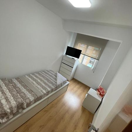 Habitacion Privada En Piso Compartido 호텔 발렌시아 외부 사진